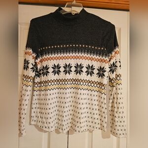 Maurices Long Sleeve Tee Size Large